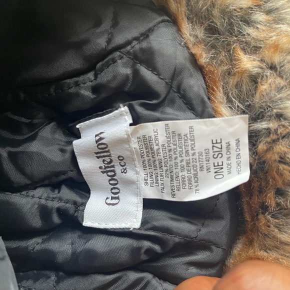 Trapper Hat - Picture 3 of 5